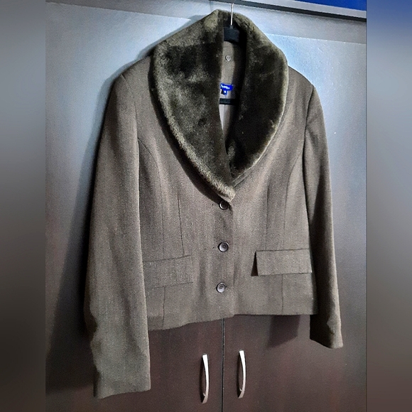 Vintage Reitmans Brown Tweed Blazer Jacket with Removable Fur Collar - Picture 3 of 9